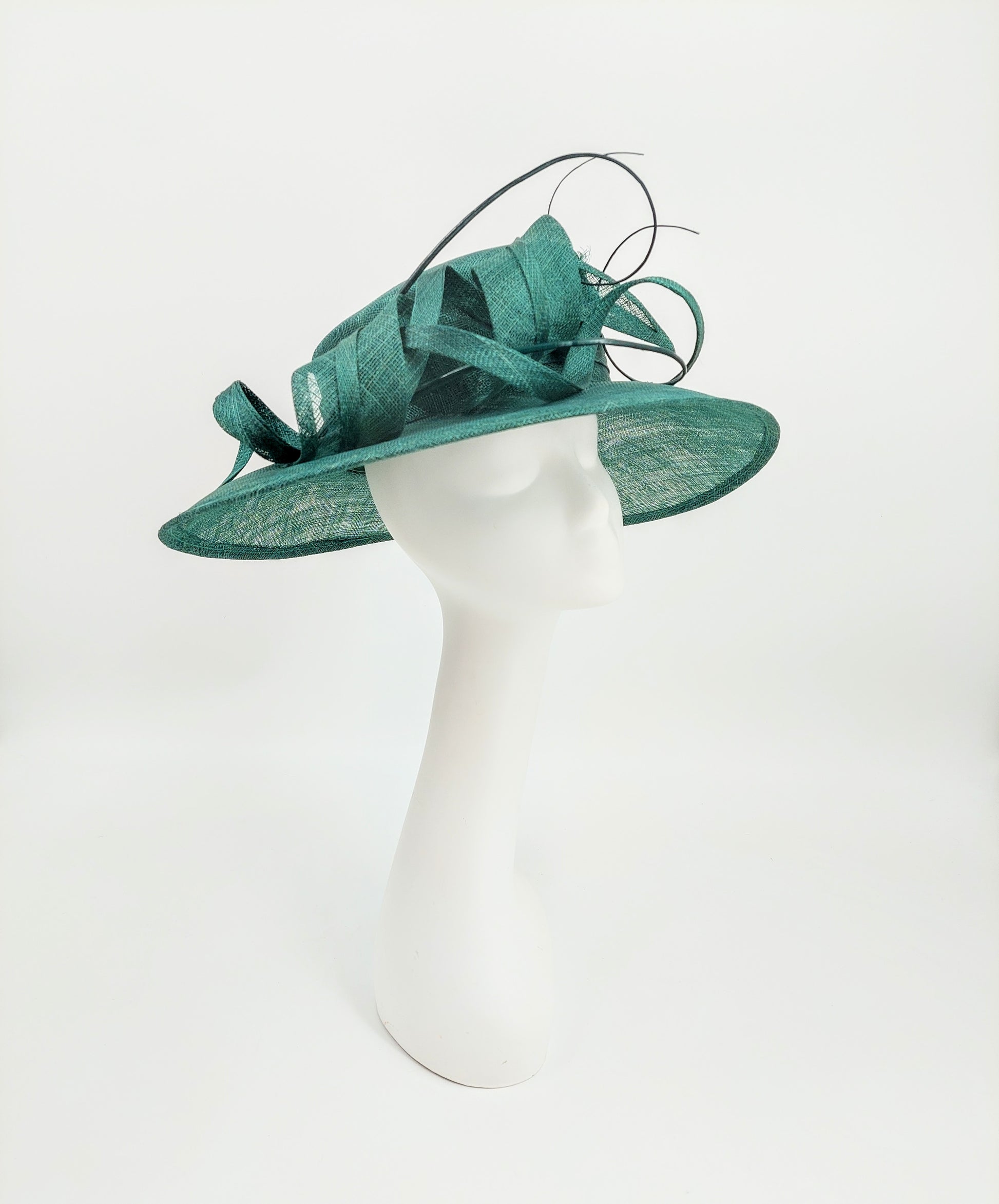 Hat Haven Millinery - Kentucky Derby Hats and Fascinators. Our headpieces are featured in the Official Kentucky Derby Style Guide. Visit our pop up shop at the Hyatt Regency Louisville during Derby week. Milliner, hat store in downtown Louisville. Handmade hats and fascinators.