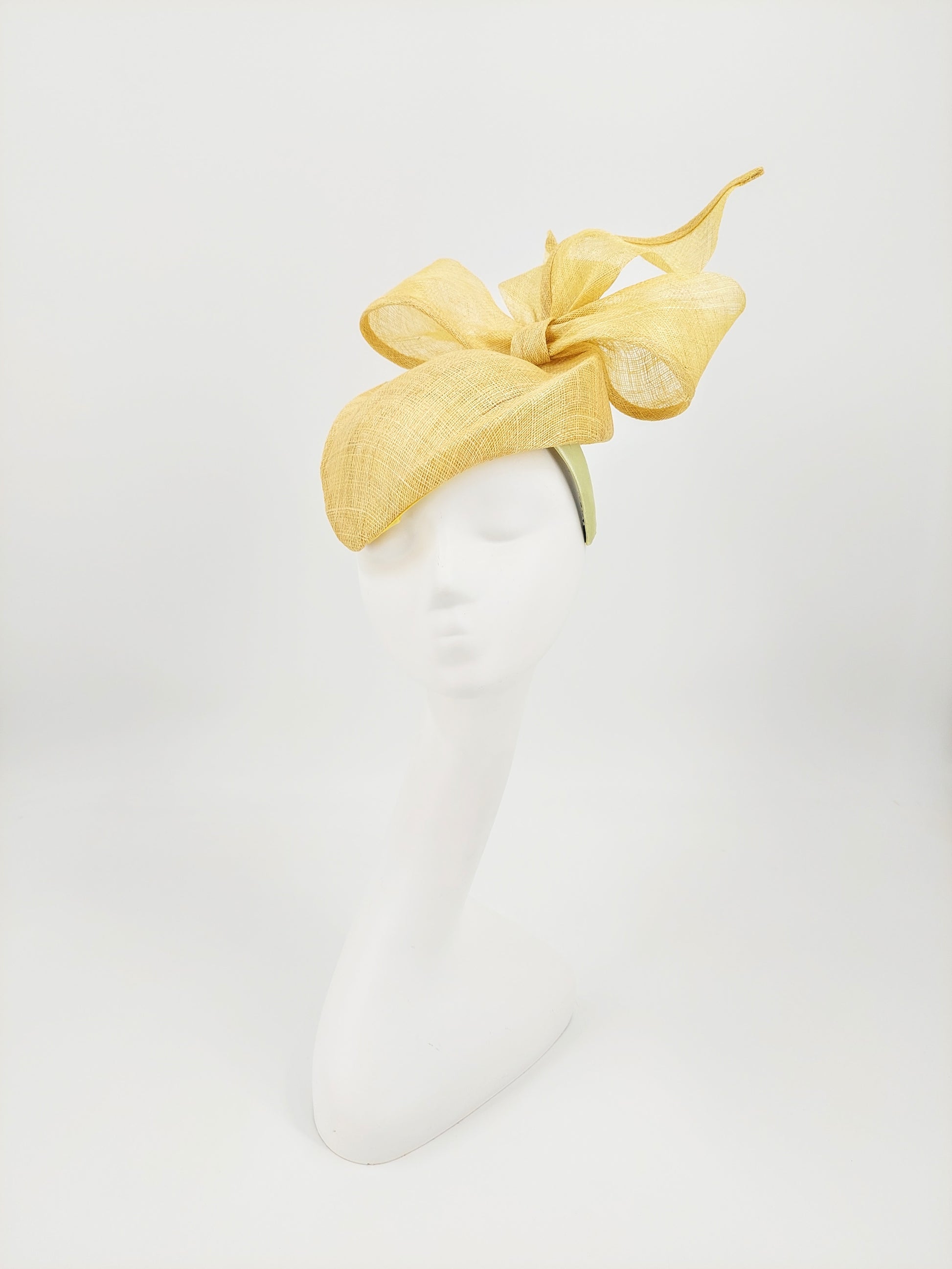 Hat Haven Millinery - Kentucky Derby Hats and Fascinators. Visit our pop up shop at the Hyatt Regency Louisville during Derby week. Featured in the Official Style Guide for the Kentucky Derby. Milliner, hat shop.