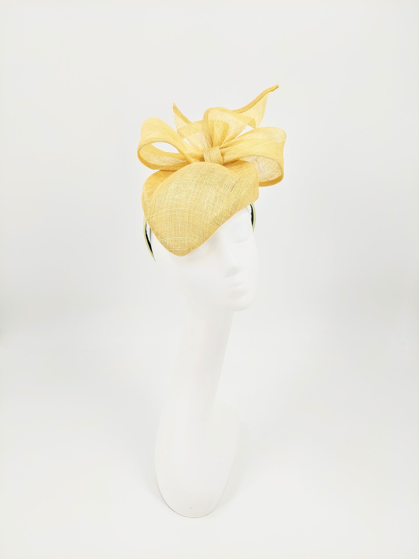 Hat Haven Millinery - Kentucky Derby Hats and Fascinators. Visit our pop up shop at the Hyatt Regency Louisville during Derby week. Featured in the Official Style Guide for the Kentucky Derby. Milliner, hat shop.