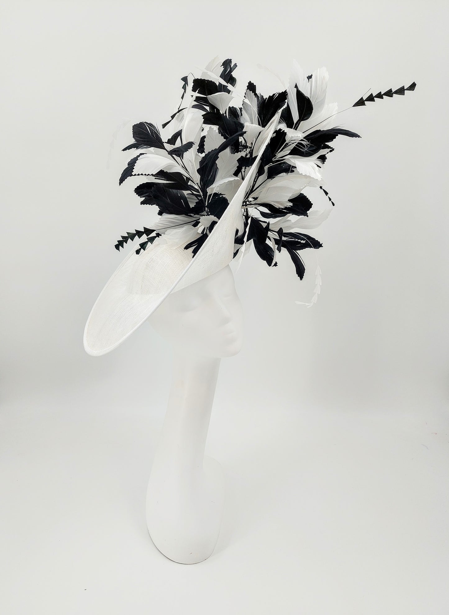 Hat Haven Millinery - Custom Kentucky Derby Hats and Fascinators. Official Milliner of the Kentucky Derby Museum. Pop Up Shop at the Hyatt Regency in Downtown Louisville.