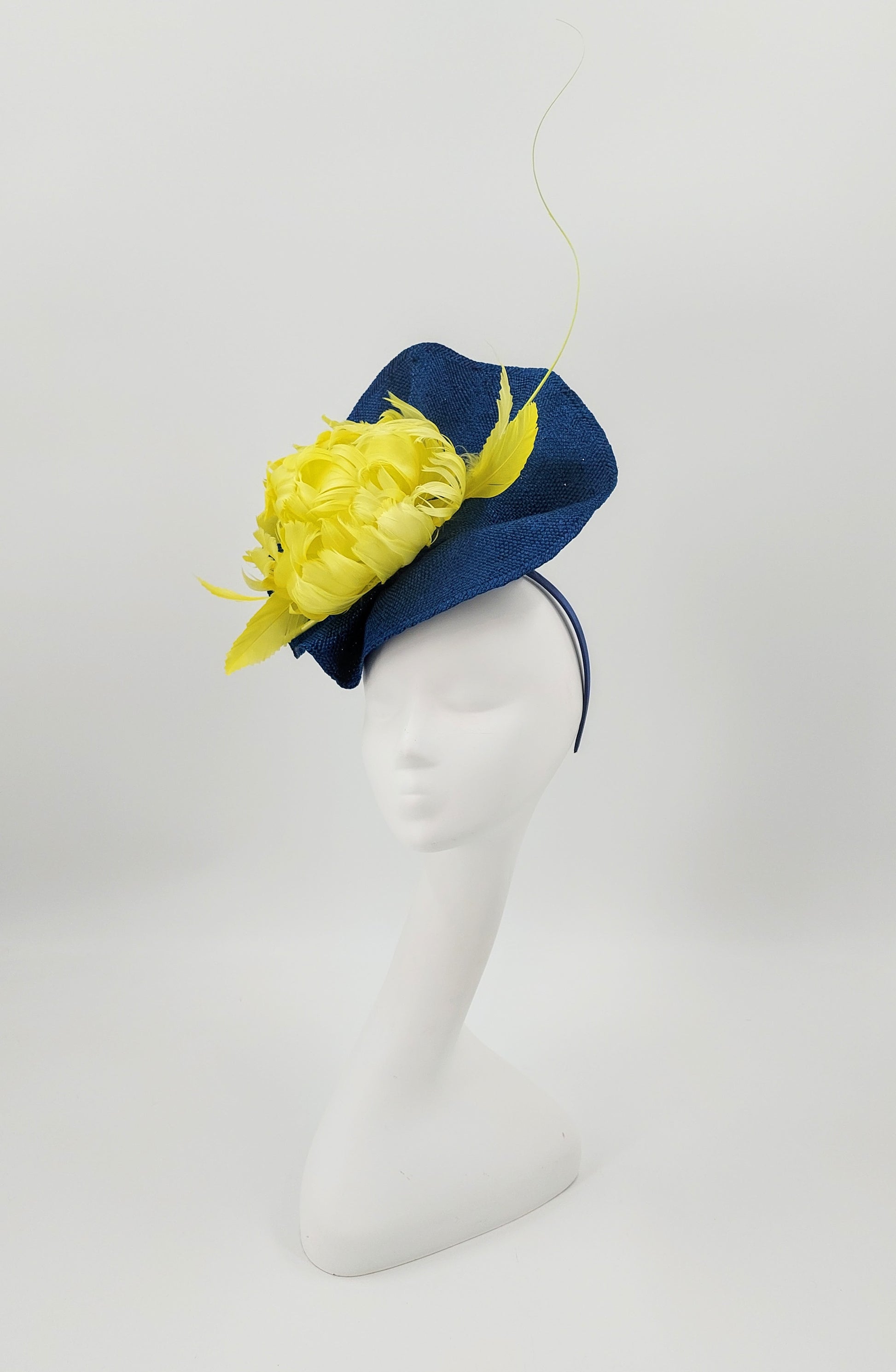 Hat Haven Millinery - Kentucky Derby Hats & Fascinators hand made in Louisville, Kentucky. Official Milliner of the Kentucky Derby Museum. As seen in the Official Style Guide for Churchill Downs. Visit our pop up during Derby week at the Hyatt Regency in Downtown Louisville.