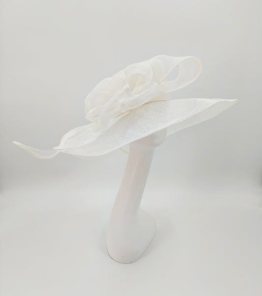 Hat Haven Millinery - Kentucky Derby Hats and Fascinators. An Official Milliner of the Kentucky Derby Museum. Featured milliner of the Official Style Guide for the Kentucky Derby. Visit our pop up shop during Derby week at the Hyatt Regency in Downtown Louisville.