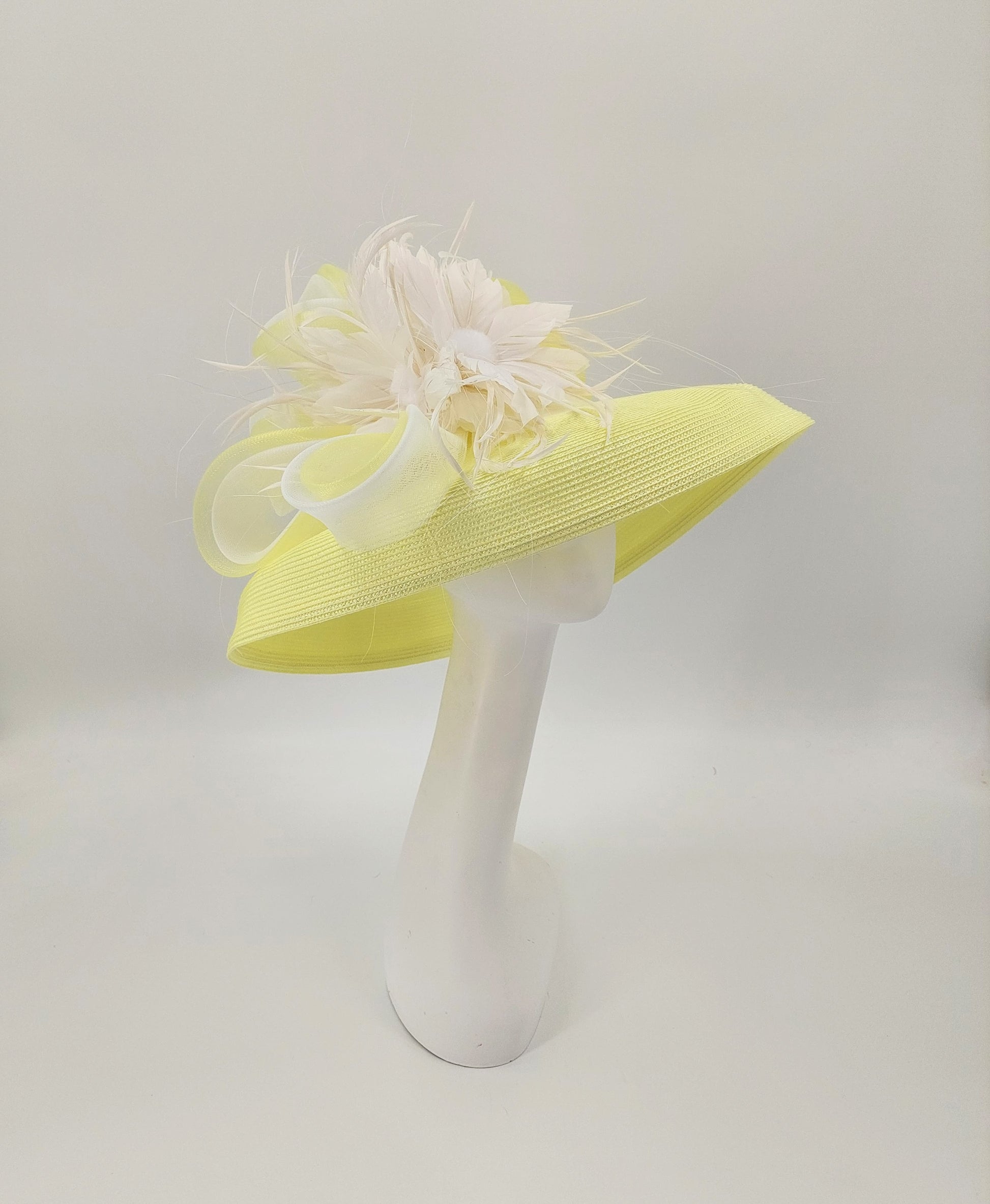 Hat Haven Millinery - Kentucky Derby Hats and Fascinators. An Official Milliner of the Kentucky Derby Museum. Featured milliner of the Official Style Guide for the Kentucky Derby. Visit our pop up shop during Derby week at the Hyatt Regency in Downtown Louisville.