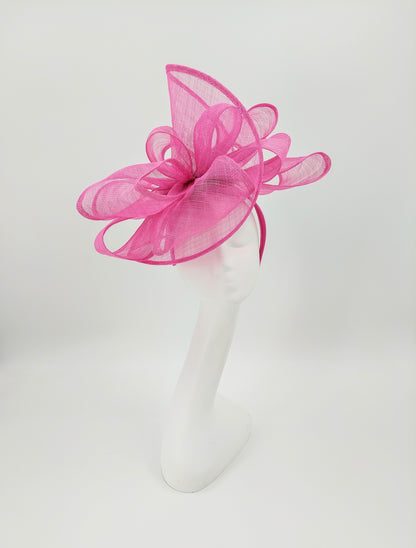 Hat Haven Millinery - Kentucky Derby Hats and Fascinators. An Official Milliner of the Kentucky Derby Museum. Featured milliner of the Official Style Guide for the Kentucky Derby. Visit our pop up shop during Derby week at the Hyatt Regency in Downtown Louisville.