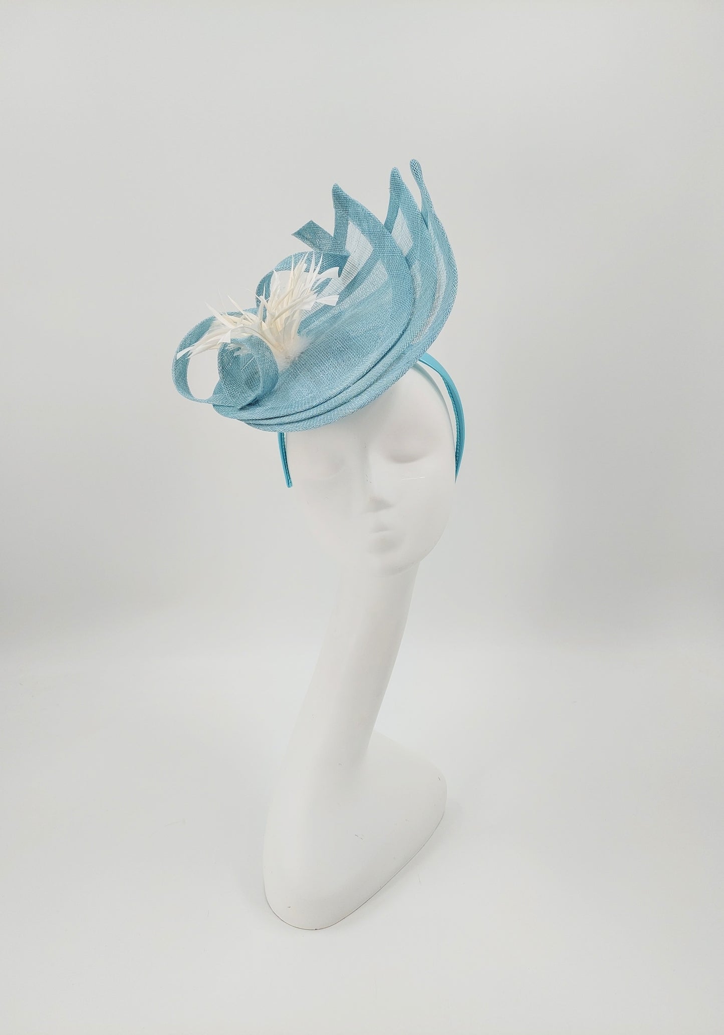 Hat Haven Millinery - Kentucky Derby Hats and Fascinators. An Official Milliner of the Kentucky Derby Museum. Featured milliner of the Official Style Guide for the Kentucky Derby. Visit our pop up shop during Derby week at the Hyatt Regency in Downtown Louisville.