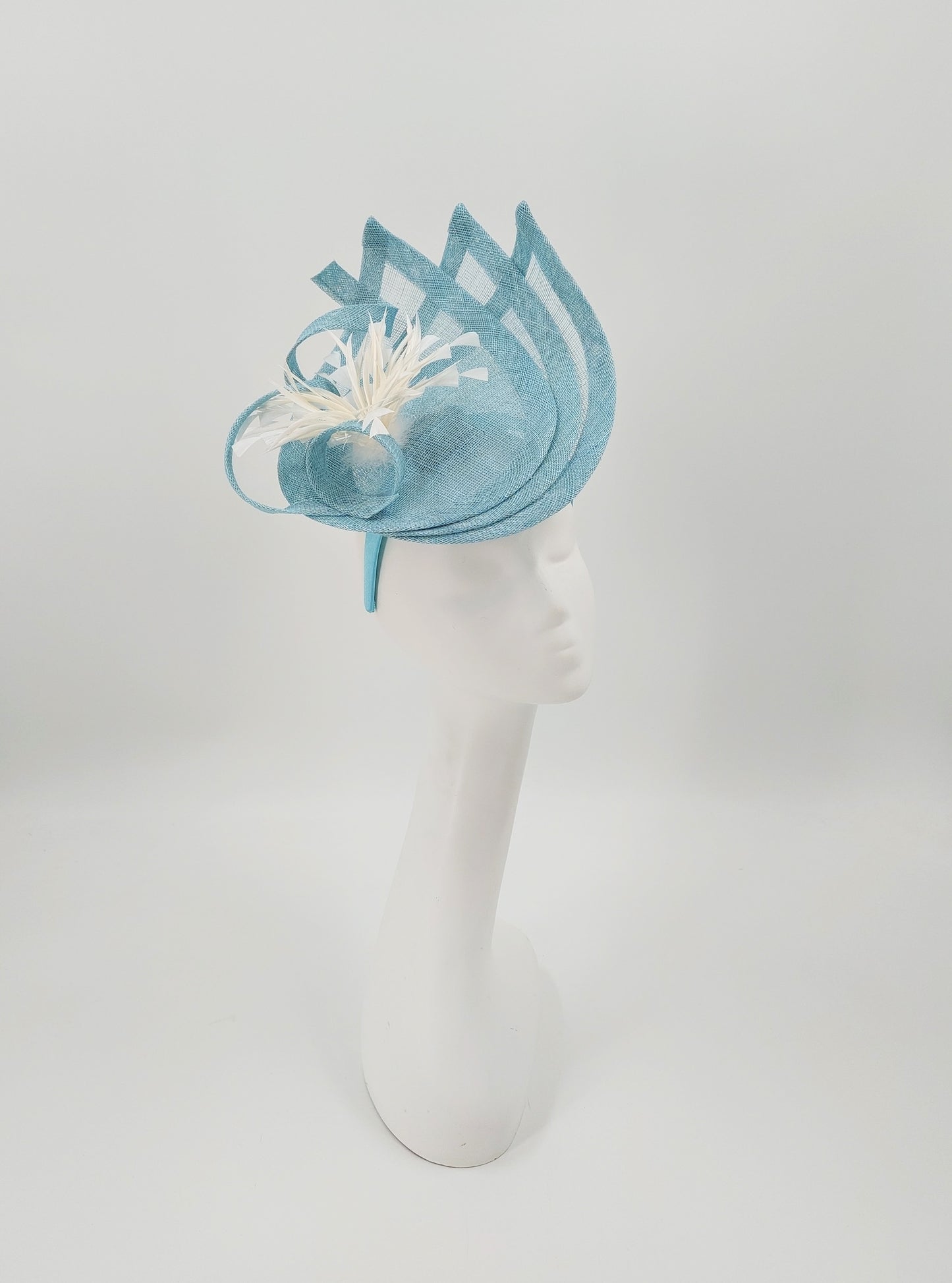 Hat Haven Millinery - Kentucky Derby Hats and Fascinators. An Official Milliner of the Kentucky Derby Museum. Featured milliner of the Official Style Guide for the Kentucky Derby. Visit our pop up shop during Derby week at the Hyatt Regency in Downtown Louisville.