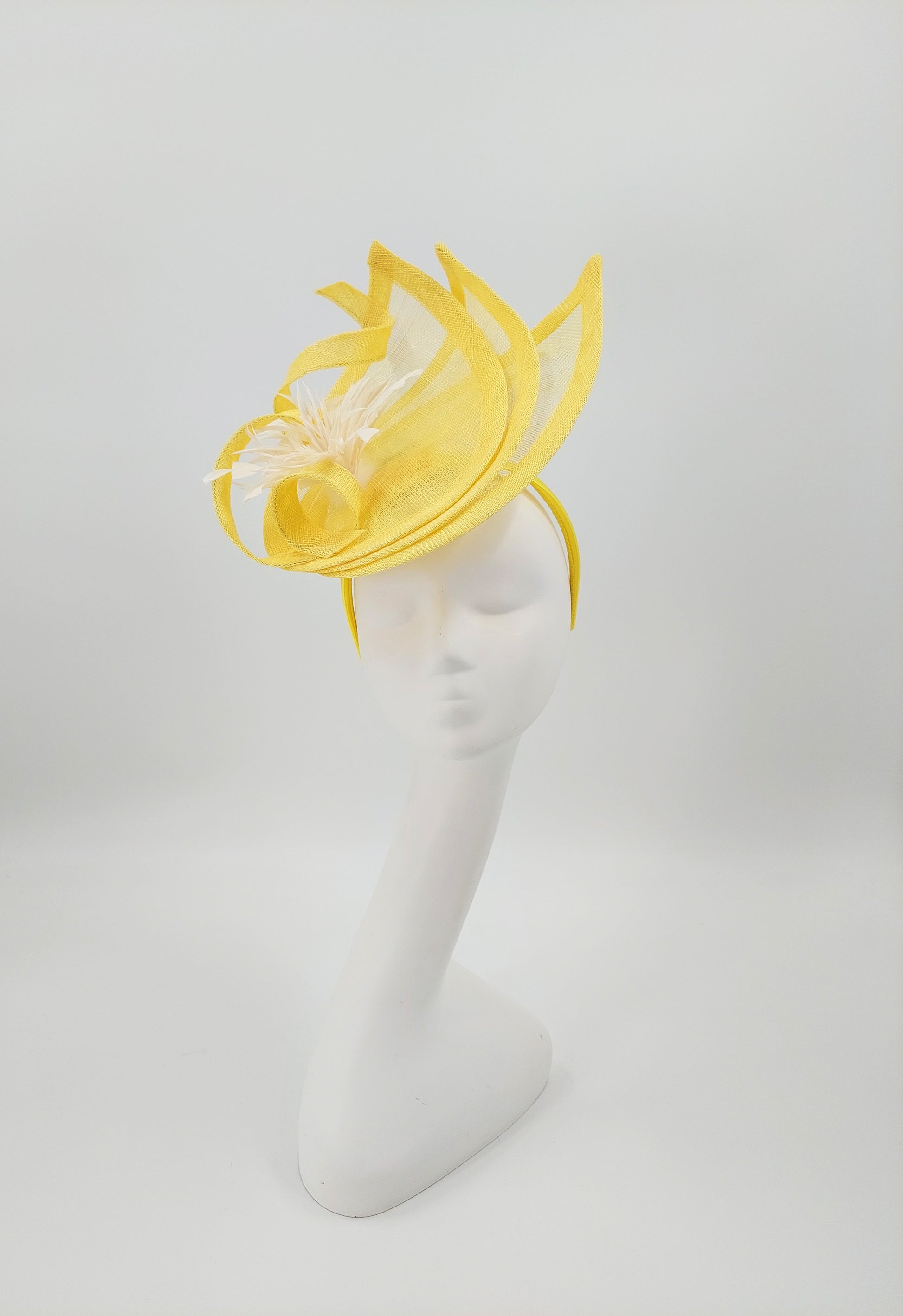 Hat Haven Millinery - Kentucky Derby Hats and Fascinators. An Official Milliner of the Kentucky Derby Museum. Featured milliner of the Official Style Guide for the Kentucky Derby. Visit our pop up shop during Derby week at the Hyatt Regency in Downtown Louisville.