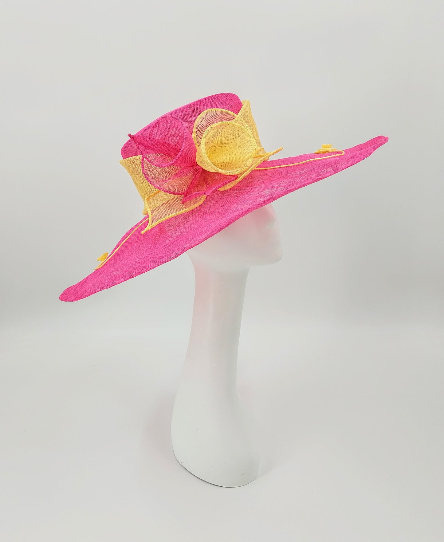 Hat Haven Millinery - Kentucky Derby Hats and Fascinators. An Official Milliner of the Kentucky Derby Museum. Featured milliner of the Official Style Guide for the Kentucky Derby. Visit our pop up shop during Derby week at the Hyatt Regency in Downtown Louisville.