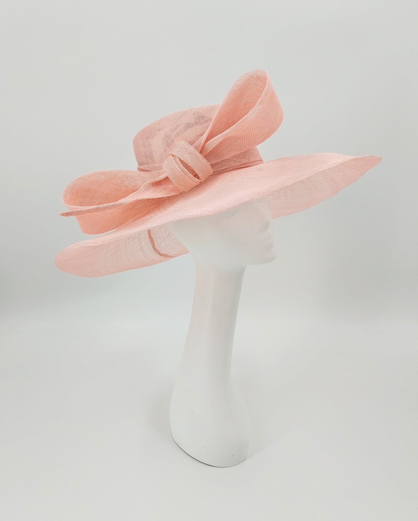 Hat Haven Millinery - Kentucky Derby Hats and Fascinators. An Official Milliner of the Kentucky Derby Museum. Featured milliner of the Official Style Guide for the Kentucky Derby. Visit our pop up shop during Derby week at the Hyatt Regency in Downtown Louisville.