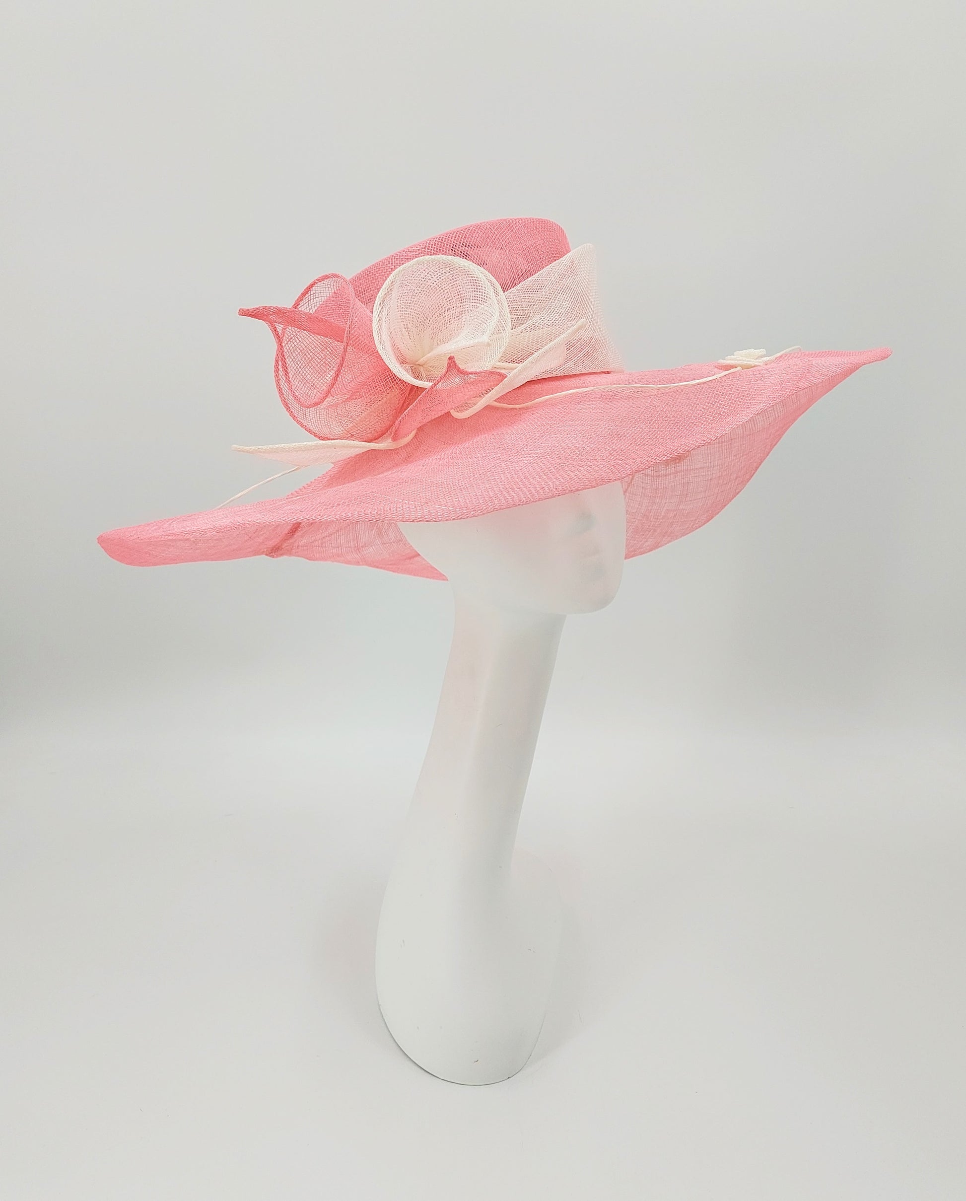 Hat Haven Millinery - Kentucky Derby Hats and Fascinators. An Official Milliner of the Kentucky Derby Museum. Featured milliner of the Official Style Guide for the Kentucky Derby. Visit our pop up shop during Derby week at the Hyatt Regency in Downtown Louisville.