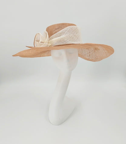 Hat Haven Millinery - Kentucky Derby Hats and Fascinators. An Official Milliner of the Kentucky Derby Museum. Featured milliner of the Official Style Guide for the Kentucky Derby. Visit our pop up shop during Derby week at the Hyatt Regency in Downtown Louisville.