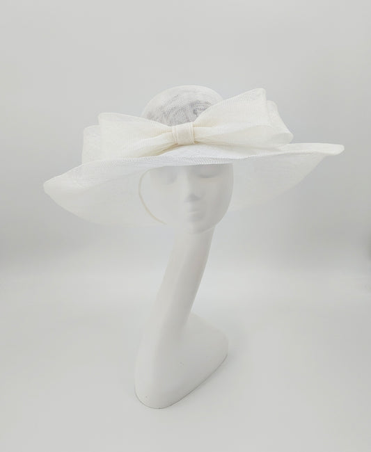 Hat Haven Millinery - Kentucky Derby Hats and Fascinators. An Official Milliner of the Kentucky Derby Museum. Featured milliner of the Official Style Guide for the Kentucky Derby. Visit our pop up shop during Derby week at the Hyatt Regency in Downtown Louisville.