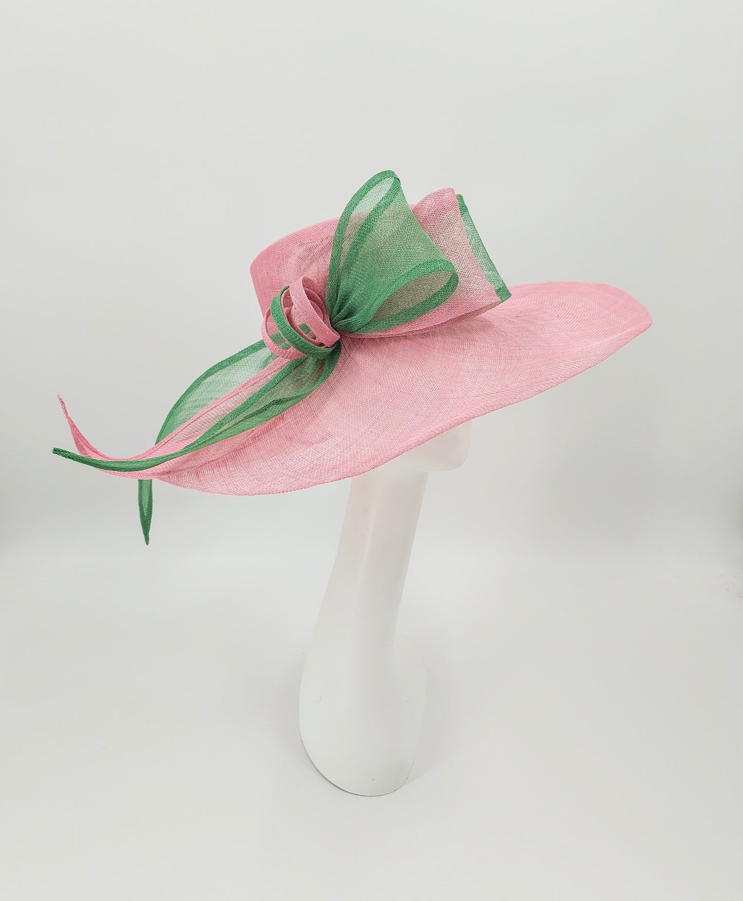 Hat Haven Millinery - Kentucky Derby Hats and Fascinators. An Official Milliner of the Kentucky Derby Museum. Featured milliner of the Official Style Guide for the Kentucky Derby. Visit our pop up shop during Derby week at the Hyatt Regency in Downtown Louisville.