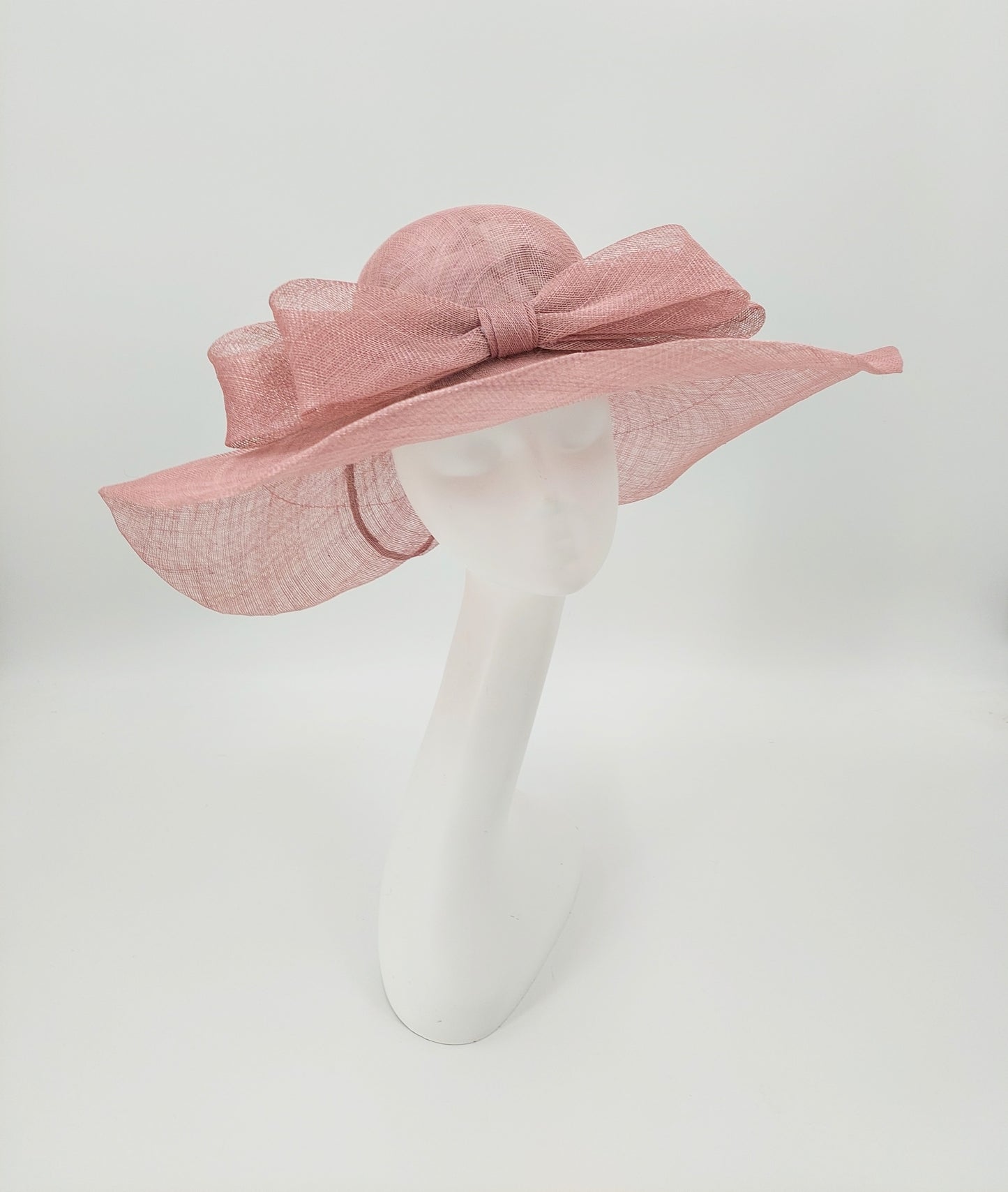 Hat Haven Millinery - Kentucky Derby Hats and Fascinators. An Official Milliner of the Kentucky Derby Museum. Featured milliner of the Official Style Guide for the Kentucky Derby. Visit our pop up shop during Derby week at the Hyatt Regency in Downtown Louisville.