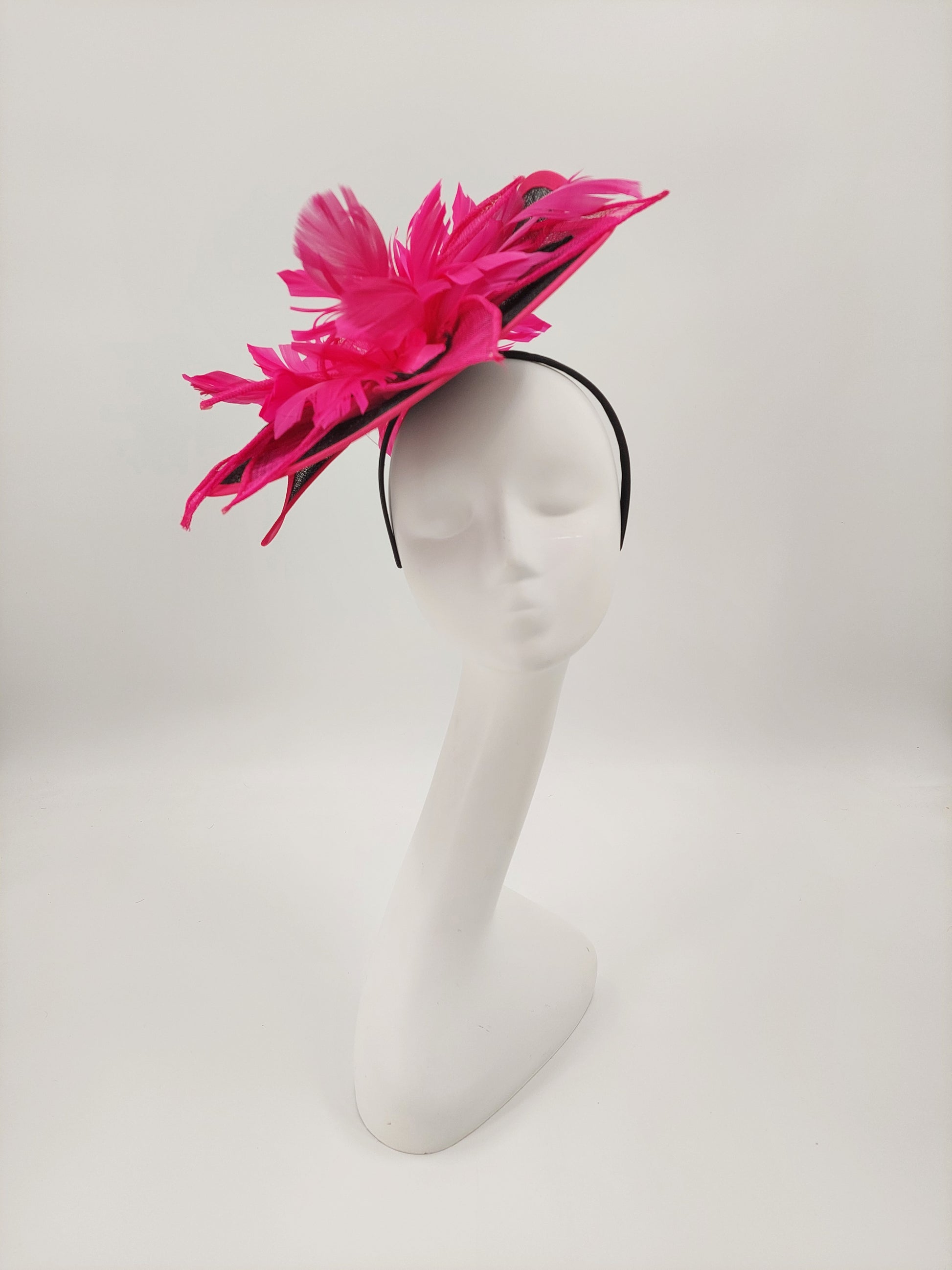 Hat Haven Millinery - An Official Milliner of the Kentucky Derby Museum, Seen in the Official Style Guide for the Kentucky Derby. Visit our pop up shop at the Hyatt Regency in Downtown Louisville during Derby week.