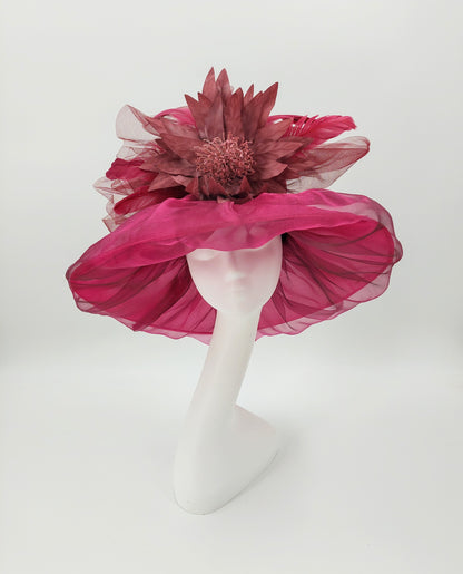 Hat Haven Millinery - An Official Milliner of the Kentucky Derby Museum, Seen in the Official Style Guide for the Kentucky Derby. Visit our pop up shop at the Hyatt Regency in Downtown Louisville during Derby week.