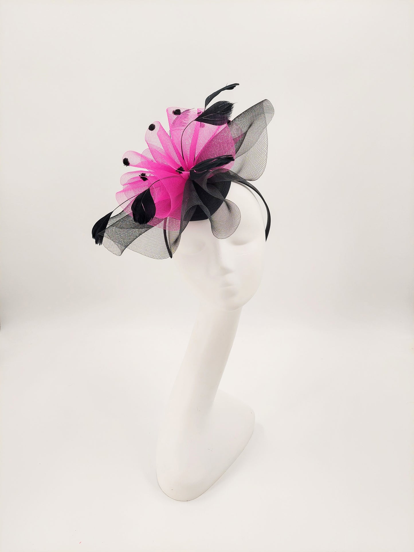 Hat Haven Millinery - An Official Milliner of the Kentucky Derby Museum, Seen in the Official Style Guide for the Kentucky Derby. Visit our pop up shop at the Hyatt Regency in Downtown Louisville during Derby week.