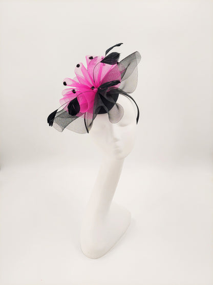 Hat Haven Millinery - An Official Milliner of the Kentucky Derby Museum, Seen in the Official Style Guide for the Kentucky Derby. Visit our pop up shop at the Hyatt Regency in Downtown Louisville during Derby week.