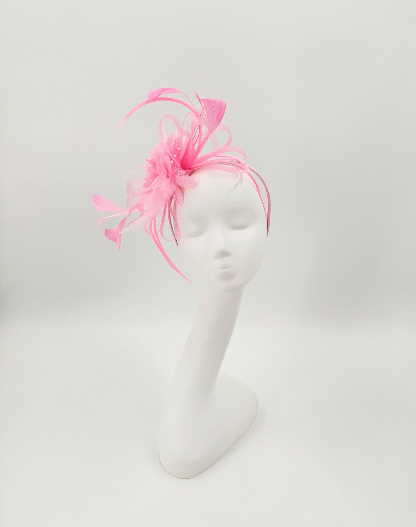 Hat Haven Millinery - An Official Milliner of the Kentucky Derby Museum, Seen in the Official Style Guide for the Kentucky Derby. Visit our pop up shop at the Hyatt Regency in Downtown Louisville during Derby week.